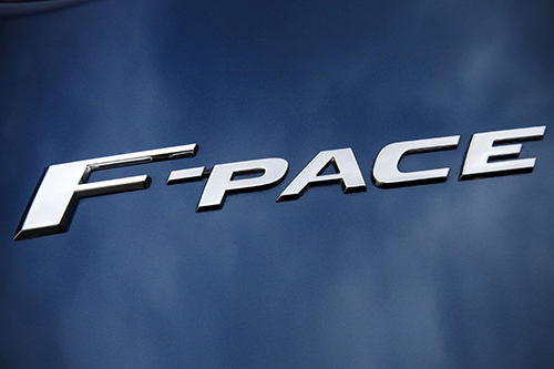 Ягуар F-Pace значок